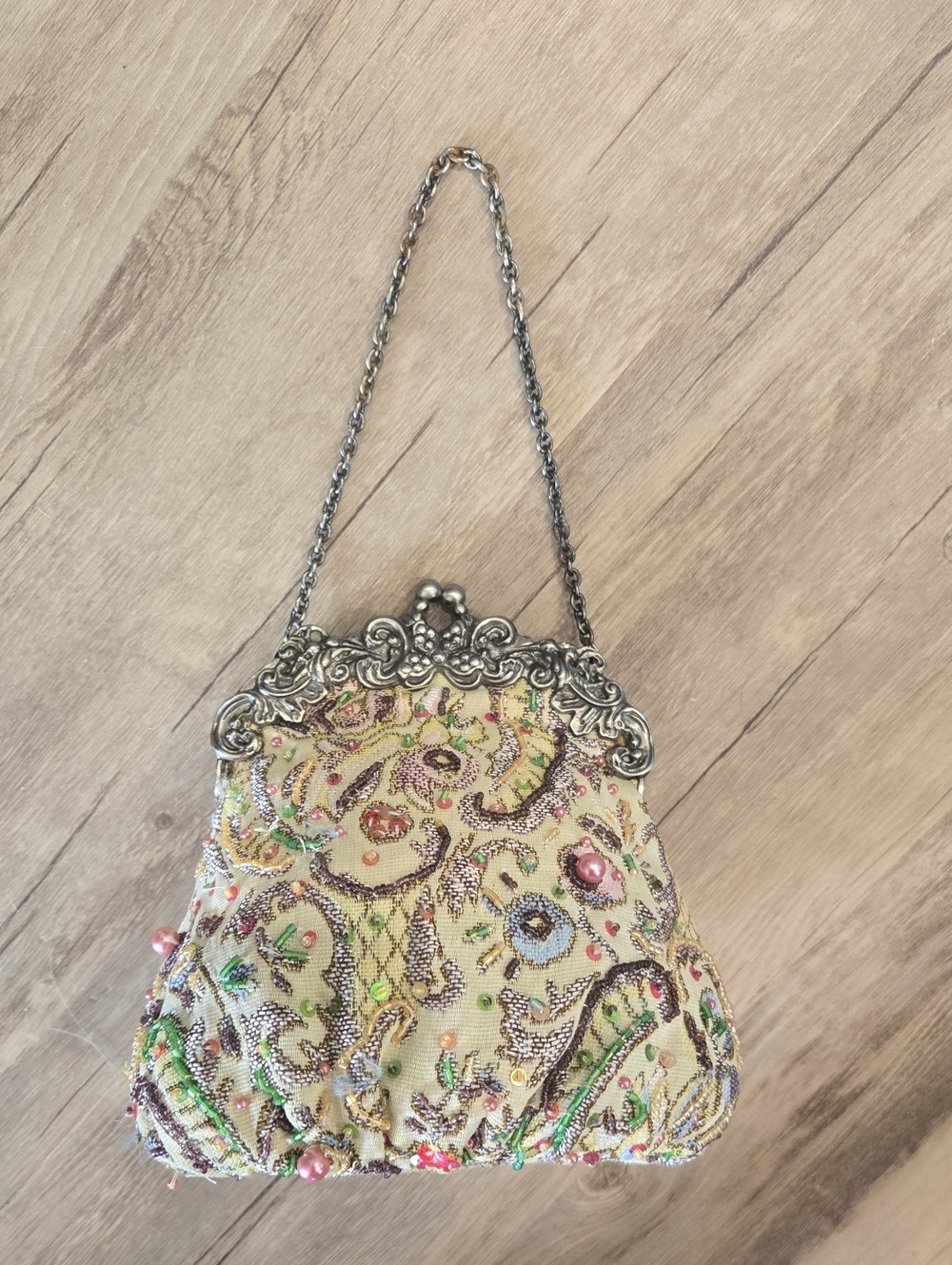 Vintage Beaded Evening Bag in Cream with Silver Frame